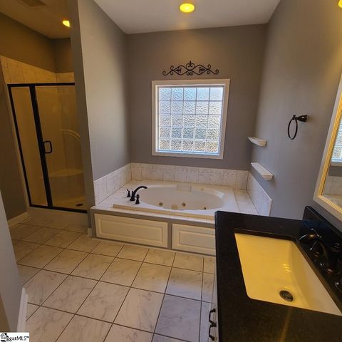 424 Grand Oak Way, Moore, SC 29369