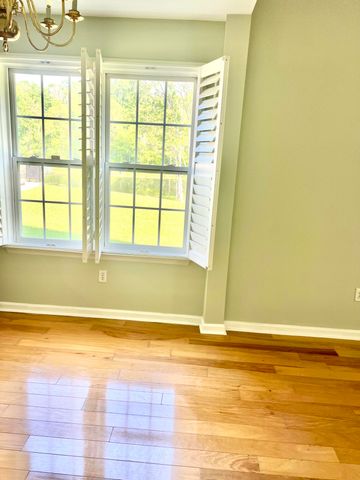 8709 Grassy Oak Trail, North Charleston, SC 29420