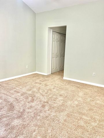 8709 Grassy Oak Trail, North Charleston, SC 29420