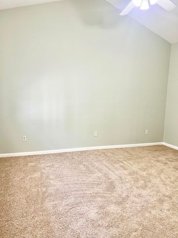 8709 Grassy Oak Trail, North Charleston, SC 29420