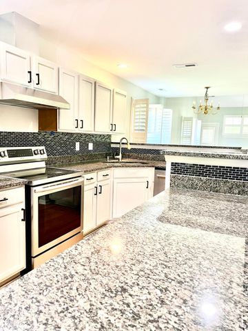 8709 Grassy Oak Trail, North Charleston, SC 29420