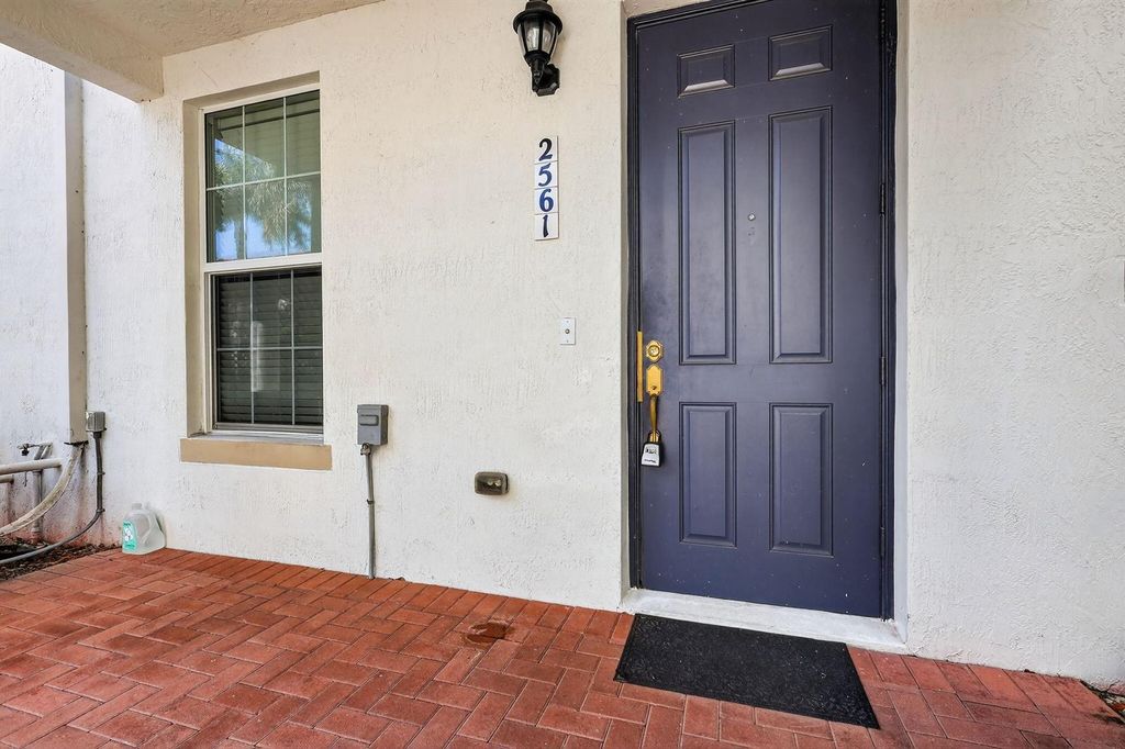 2561 SW 119th Way 1608, Miramar, FL 33025
