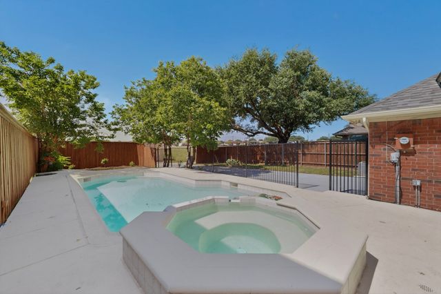 610 English Oak Drive, Allen, TX 75002