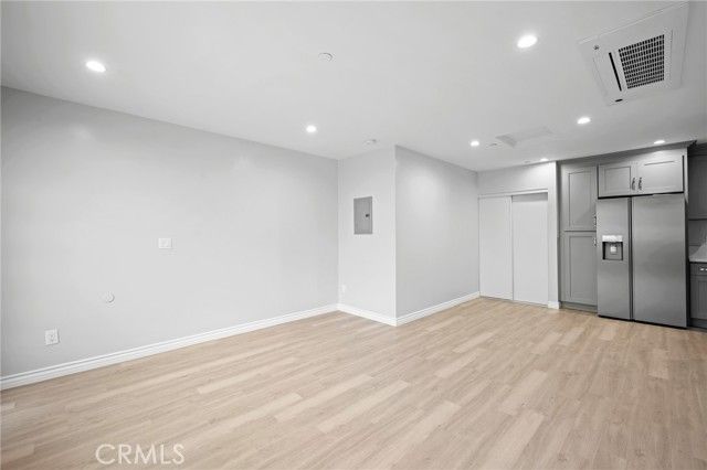 8027 Bellingham Avenue, North Hollywood (los Angeles), CA 91605