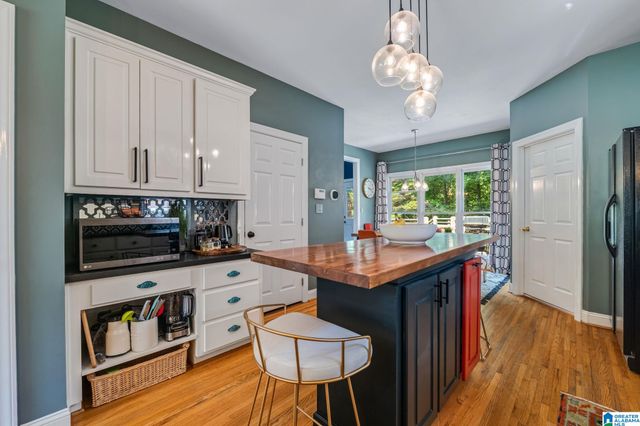 1223 EAGLE PARK ROAD, Birmingham, AL 35242