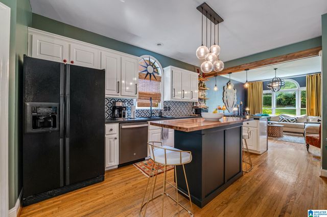 1223 EAGLE PARK ROAD, Birmingham, AL 35242