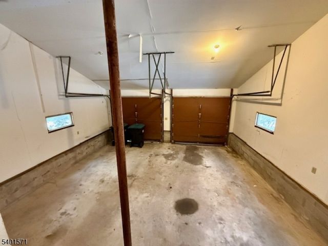 64 W Quarry Rd, White Twp., NJ 07823