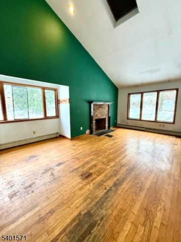 64 W Quarry Rd, White Twp., NJ 07823