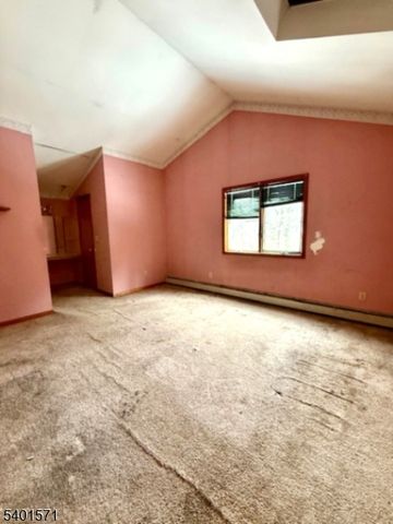 64 W Quarry Rd, White Twp., NJ 07823