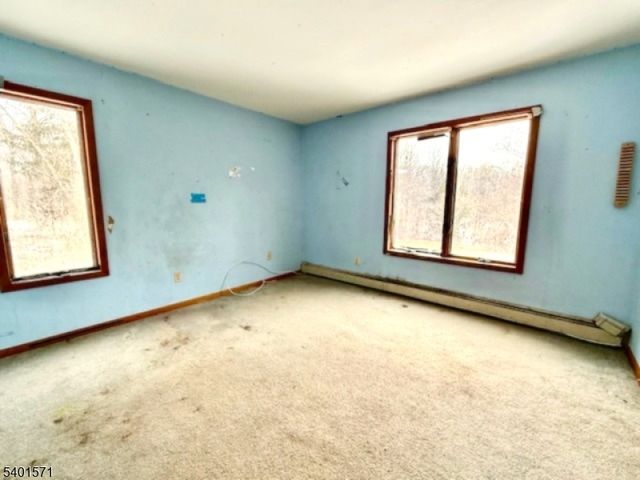 64 W Quarry Rd, White Twp., NJ 07823