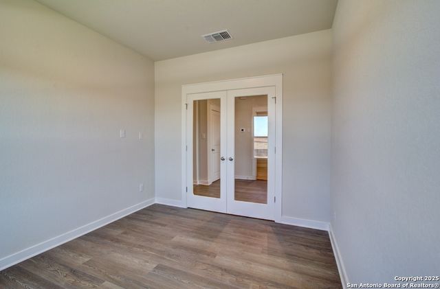 108 Silverlake Camp, San Antonio, TX 78253