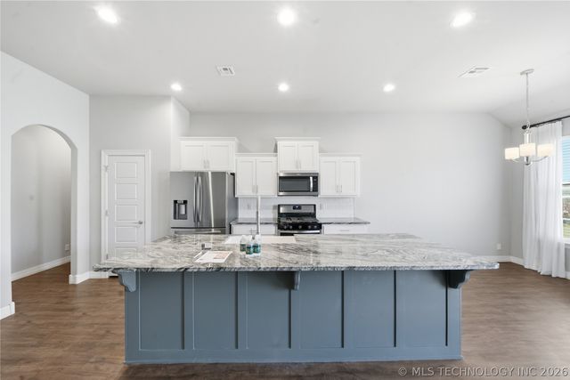 1504 E Mobile Street, Broken Arrow, OK 74011