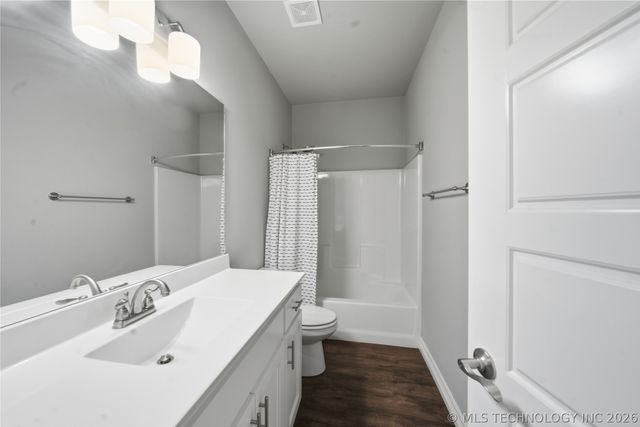 1504 E Mobile Street, Broken Arrow, OK 74011