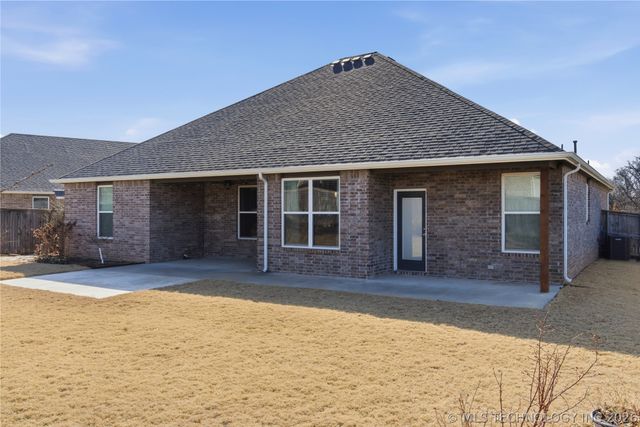 1504 E Mobile Street, Broken Arrow, OK 74011