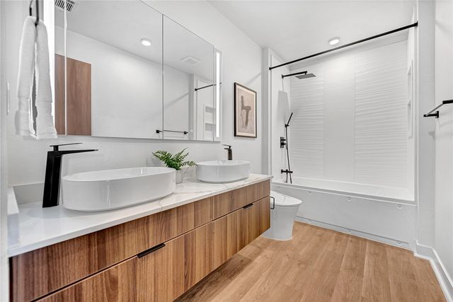 1109 Emilia Avenue, Lowell, AR 72745