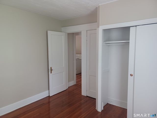 37 Fairfield Street 2nd Floor, New Haven, CT 06515