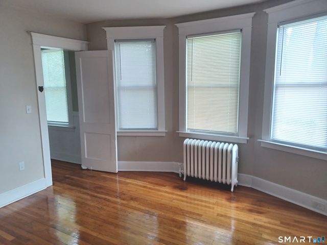 37 Fairfield Street 2nd Floor, New Haven, CT 06515