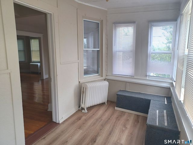 37 Fairfield Street 2nd Floor, New Haven, CT 06515