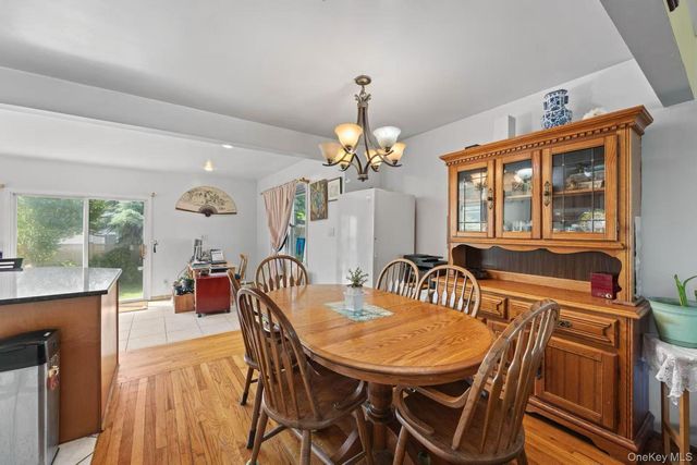 103 Nassau Drive, Albertson, NY 11507