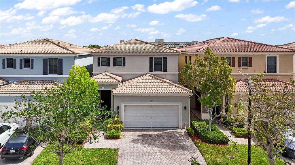 671 NE 191st Ter, Miami, FL 33179