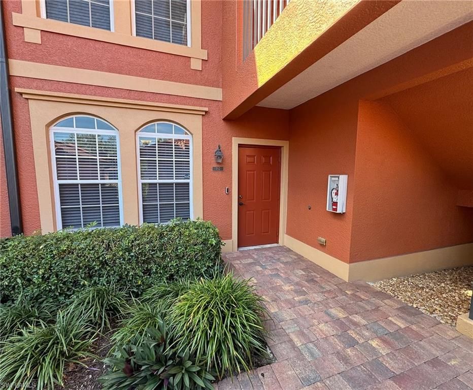 10025 Heather LN 702, NAPLES, FL 34119 — photo 2