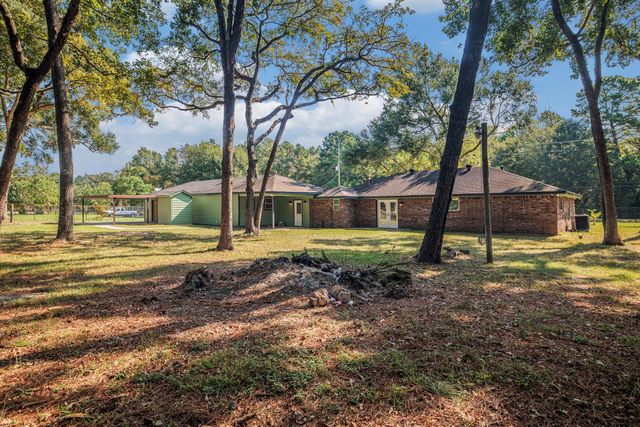 31803 Pleasant Valley Road, Magnolia, TX 77354