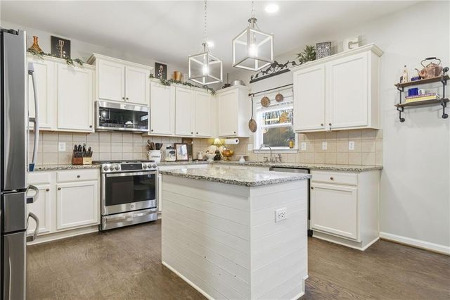 605 Little Shoals Court, Canton, GA 30115