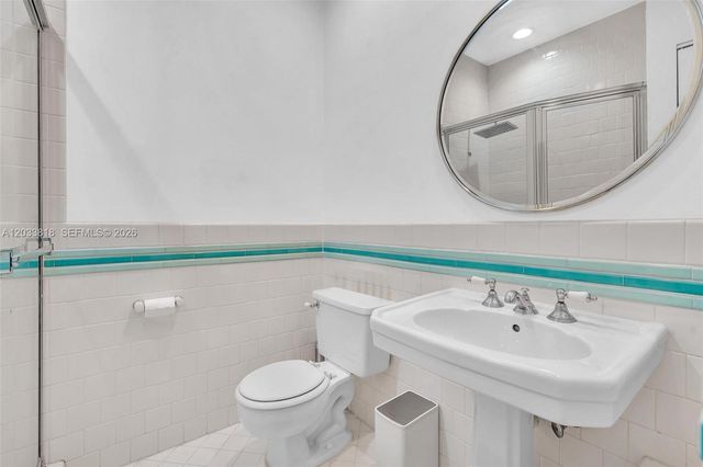 924 Belle Meade Island Dr ., Miami, FL 33138