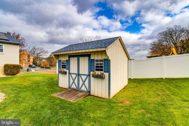 82 SCENIC DR, Denver, PA 17517