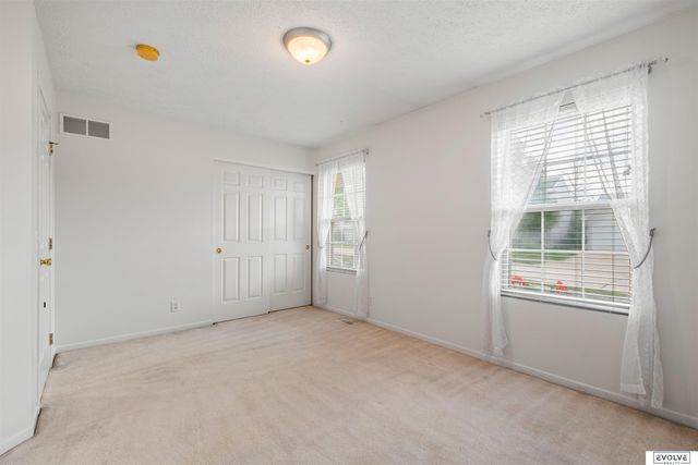 2608 Arrowhead Lane, Bellevue, NE 68123