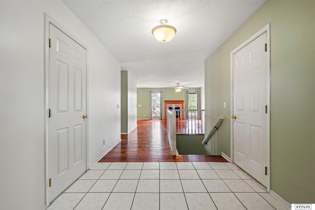 2608 Arrowhead Lane, Bellevue, NE 68123