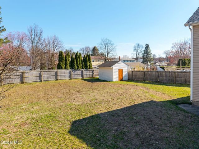 4 Wertman Lane, Colonie, NY 12211