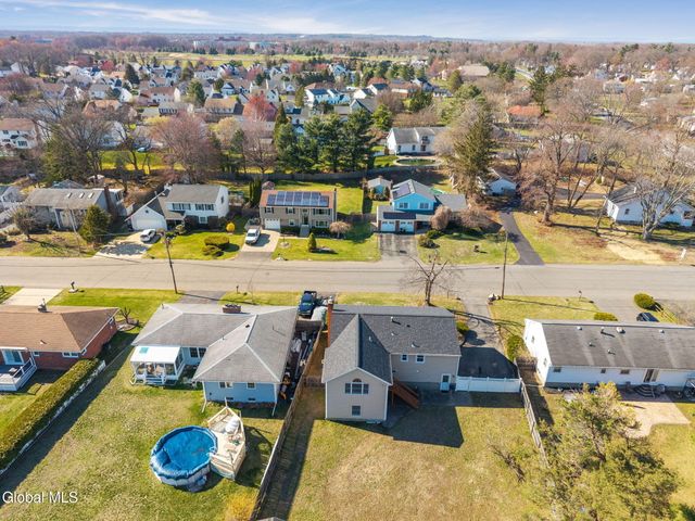 4 Wertman Lane, Colonie, NY 12211