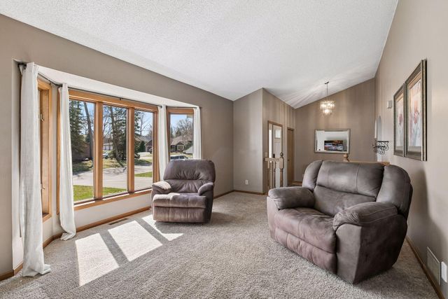 8960 Montegue Terrace, Brooklyn Park, MN 55443