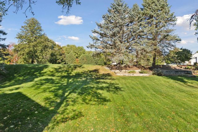 8960 Montegue Terrace, Brooklyn Park, MN 55443