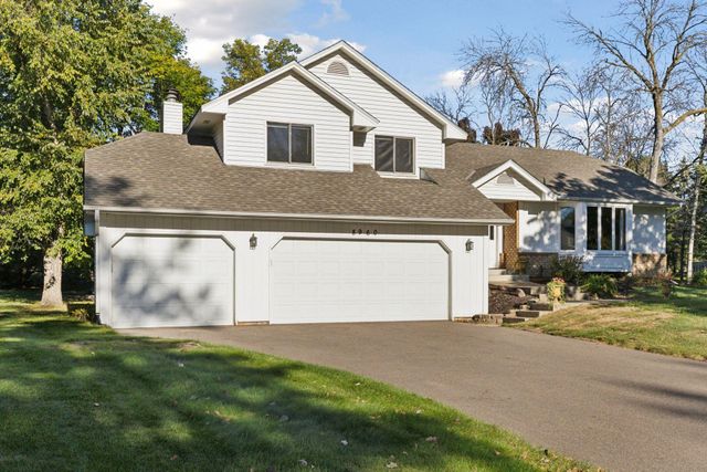 8960 Montegue Terrace, Brooklyn Park, MN 55443