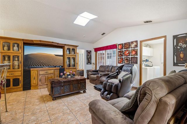 1079 W HANCOCK DRIVE, Deltona, FL 32725
