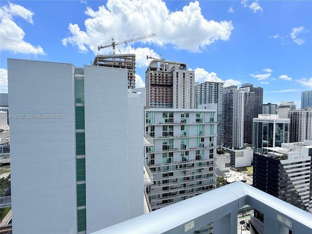 185 SW 7 ST 3412, Miami, FL 33130