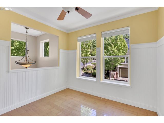 2879 Nw KENNEDY Ct 59, Portland, OR 97229