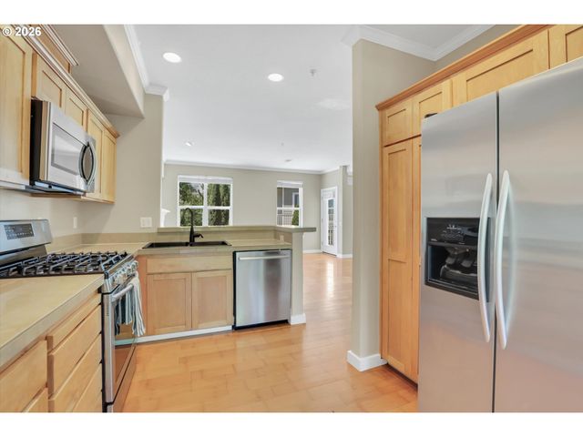 2879 Nw KENNEDY Ct 59, Portland, OR 97229
