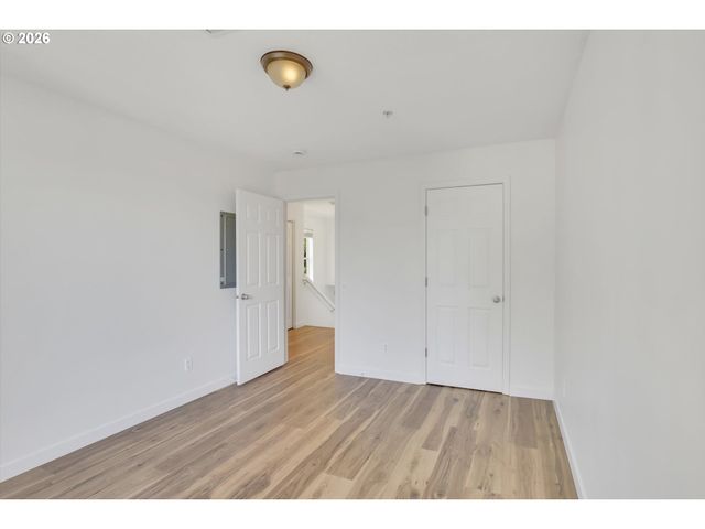 2879 Nw KENNEDY Ct 59, Portland, OR 97229