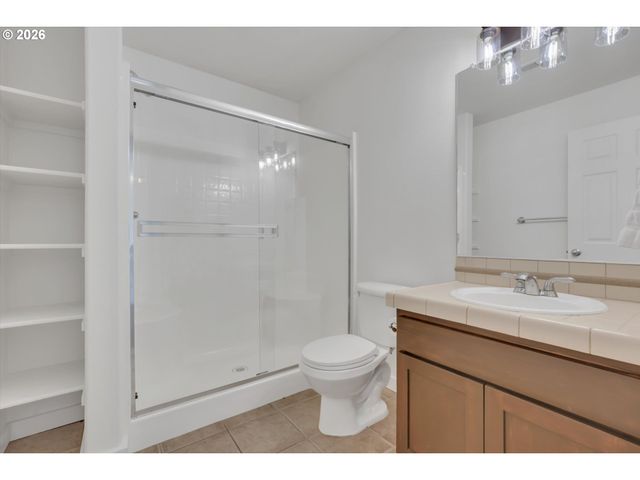 2879 Nw KENNEDY Ct 59, Portland, OR 97229