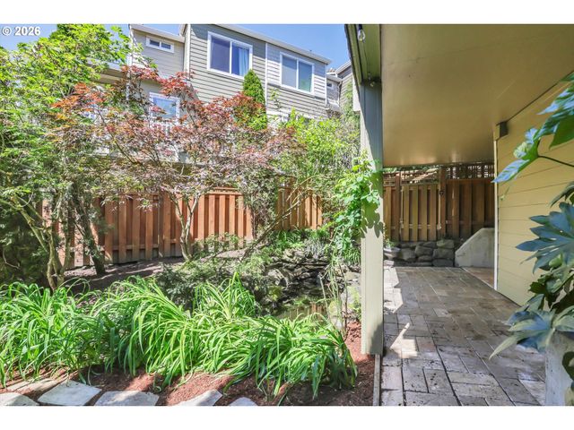 2879 Nw KENNEDY Ct 59, Portland, OR 97229