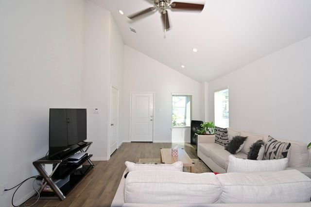 21534 Cypress Trellis Drive, Cypress, TX 77433