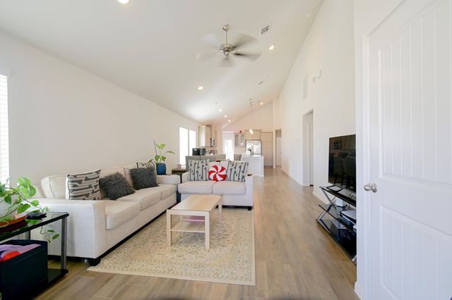 21534 Cypress Trellis Drive, Cypress, TX 77433