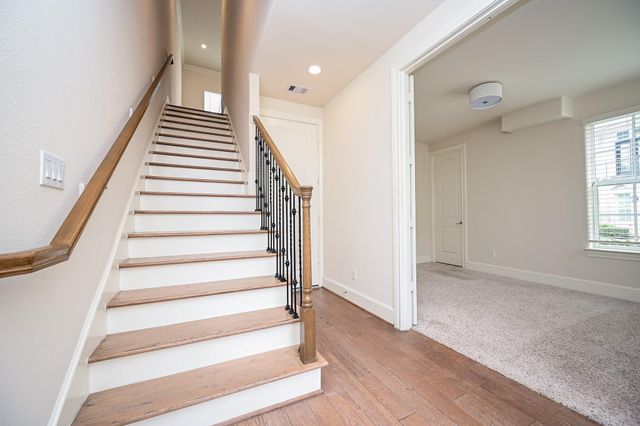 9546 London Bridge Station Station, Houston, TX 77045