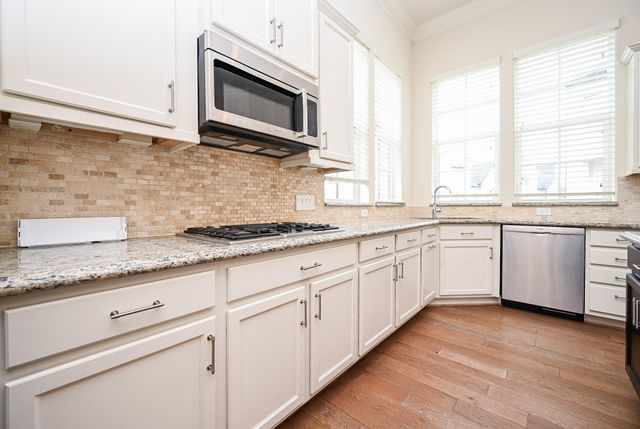 9546 London Bridge Station Station, Houston, TX 77045