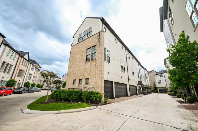 9546 London Bridge Station Station, Houston, TX 77045