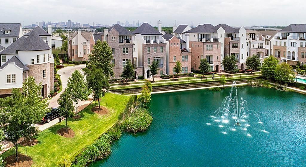 9546 London Bridge Station Station, Houston, TX 77045