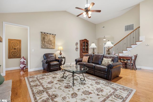 4 Cedarcrest Court, Simpsonville, SC 29680